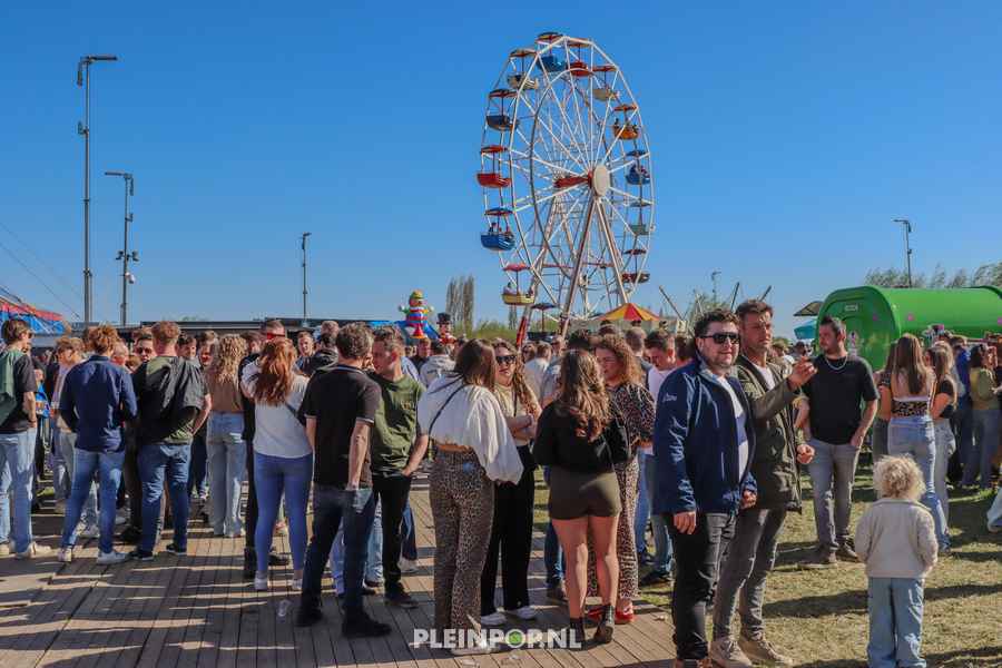 Sfeer Pleinpop Zondag (47)